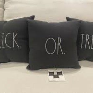 Rae dunn throw pillows